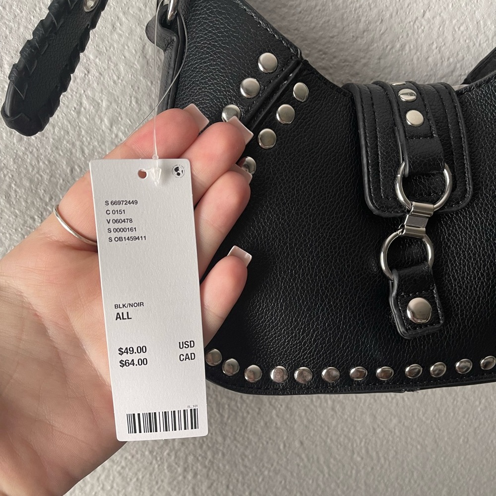 NWT urban outfitters devon shoulder bag - black